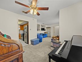 3205 Laguna DR, Austin TX 78741