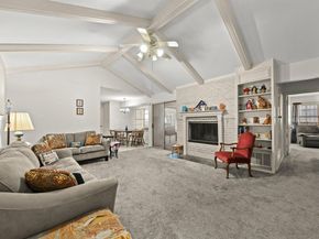 3205 Laguna DR, Austin TX 78741