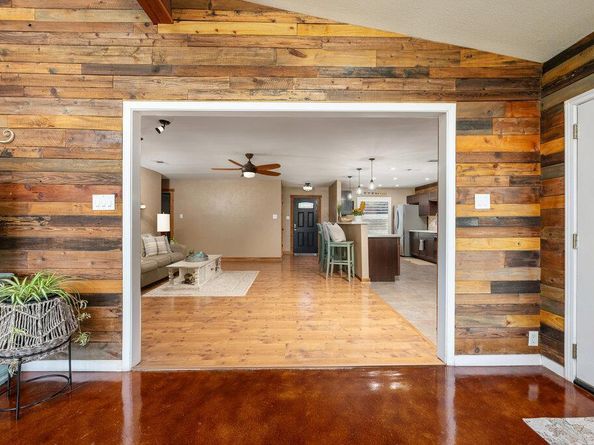 1802 Bumblebee DR, Pflugerville TX 78660