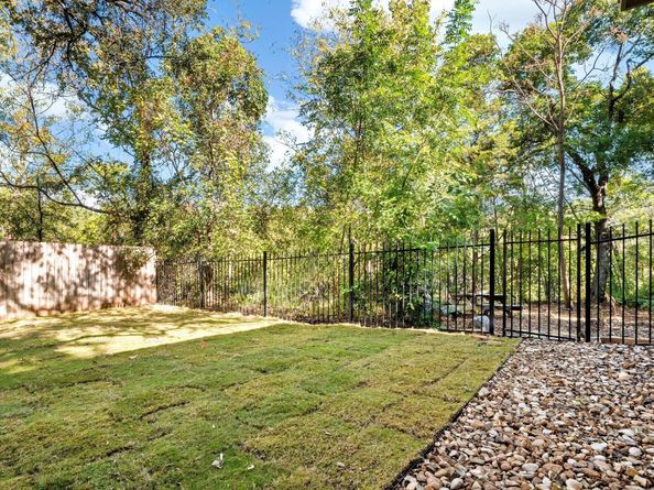 3913 Caney Creek RD, Austin TX 78732