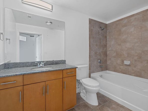 360 Nueces ST 2401, Austin TX 78701