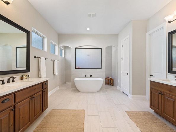 916 Morning Moon CIR, Austin TX 78732