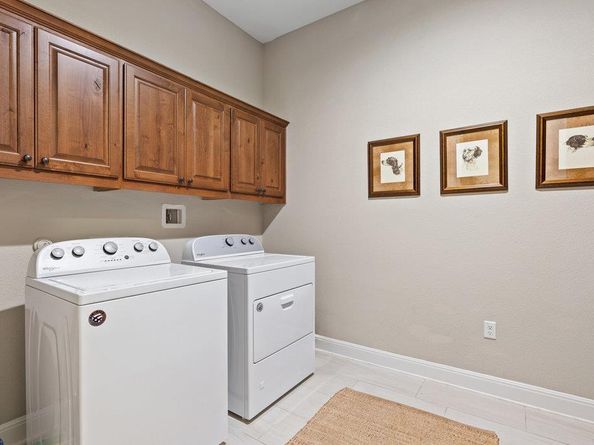 916 Morning Moon CIR, Austin TX 78732