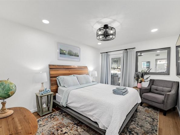 225 Comanche LN, Point Venture TX 78645