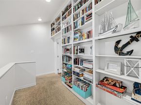 225 Comanche LN, Point Venture TX 78645