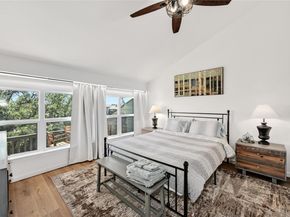 225 Comanche LN, Point Venture TX 78645