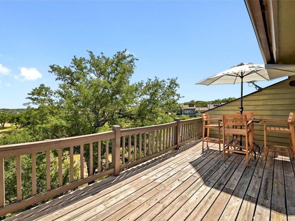225 Comanche LN, Point Venture TX 78645