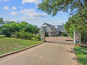 21936 Briarcliff DR, Spicewood TX 78669