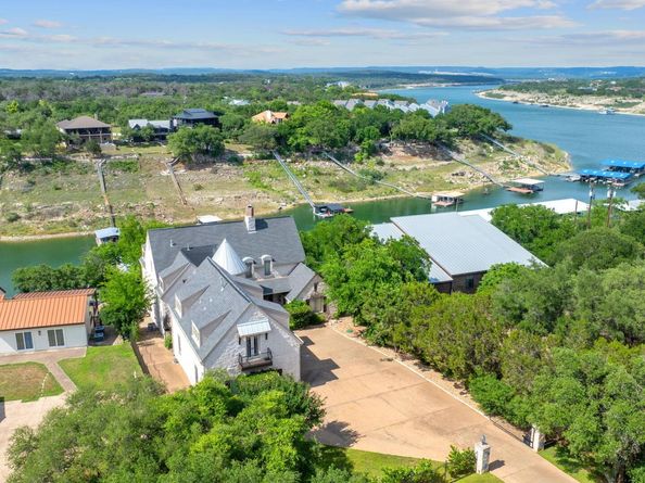 21936 Briarcliff DR, Spicewood TX 78669