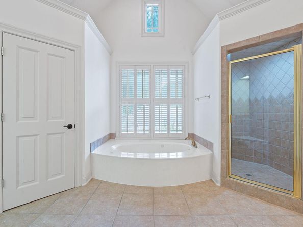 21936 Briarcliff DR, Spicewood TX 78669