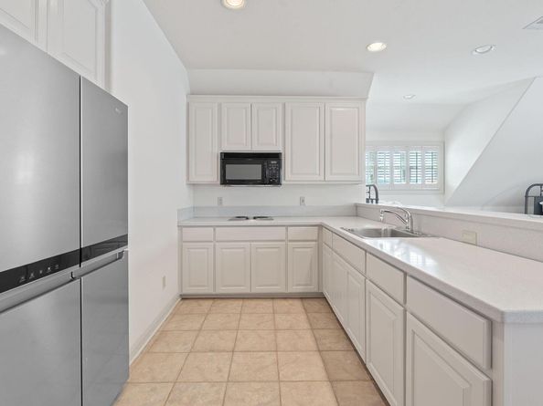 21936 Briarcliff DR, Spicewood TX 78669