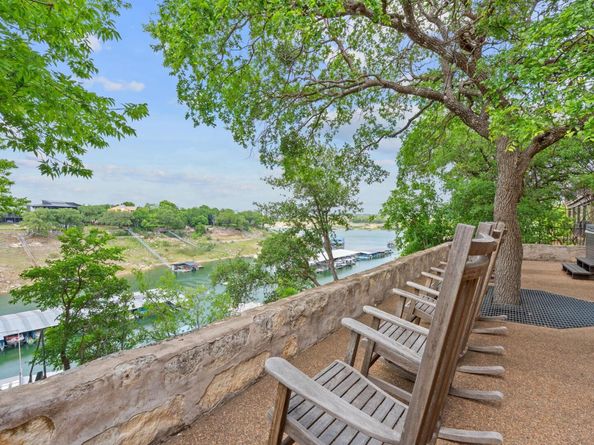 21936 Briarcliff DR, Spicewood TX 78669