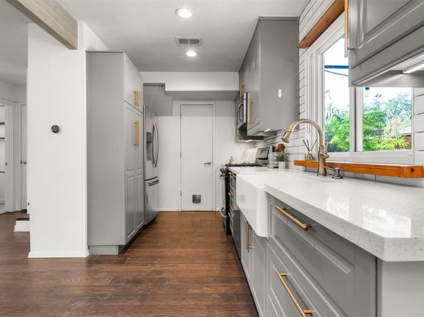 309 Craigmont DR, Austin TX 78745