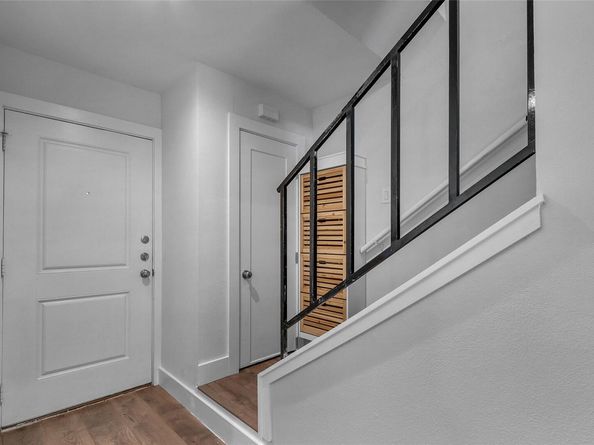 3812 Southway DR 101, Austin TX 78704
