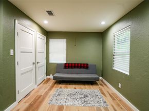 204 Chippendale Ave, Austin TX 78745