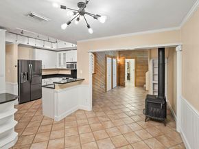 6109 Grass HOLW, Austin TX 78750