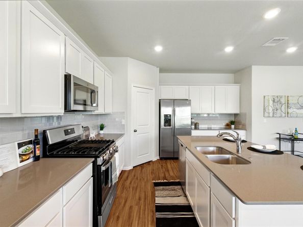 10207 Buster DR, Austin TX 78748
