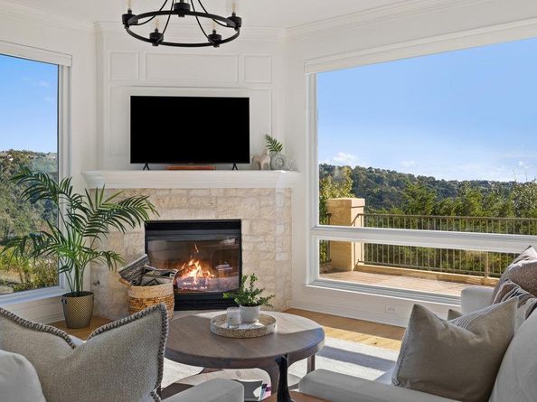 4541 Golf Vista DR, Austin TX 78730