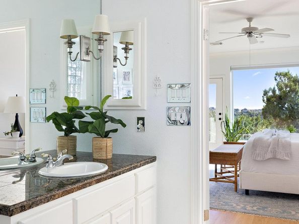 4541 Golf Vista DR, Austin TX 78730