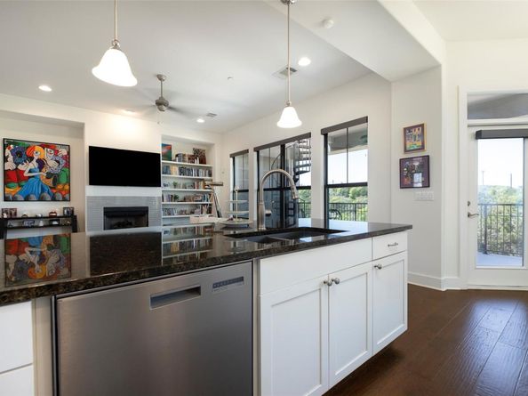 8200 Southwest PKWY 321, Austin TX 78735