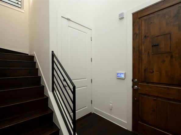 8200 Southwest PKWY 321, Austin TX 78735