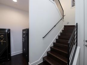 8200 Southwest PKWY 321, Austin TX 78735