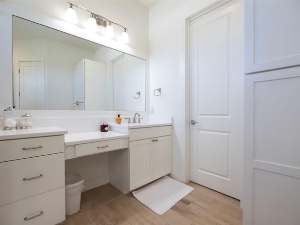 8200 Southwest PKWY 321, Austin TX 78735