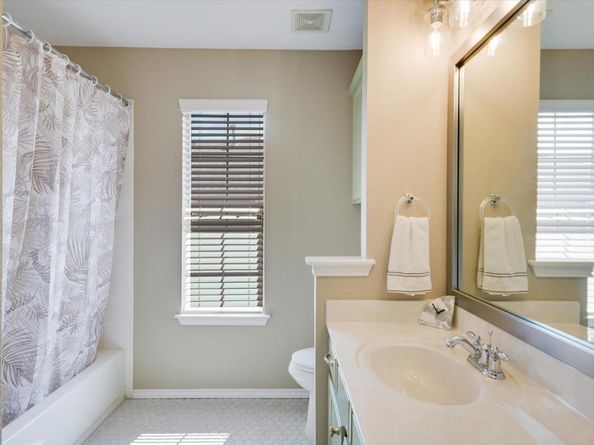 9201 Brodie LN 1501, Austin TX 78748