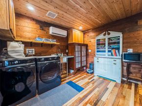 1148 Gunter ST, Austin TX 78721