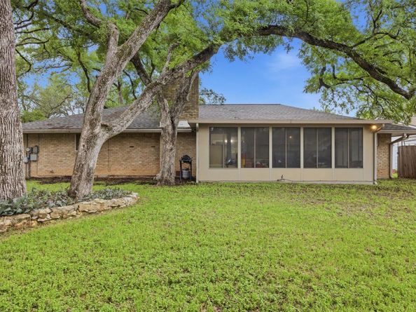 5813 Gateshead DR, Austin TX 78745