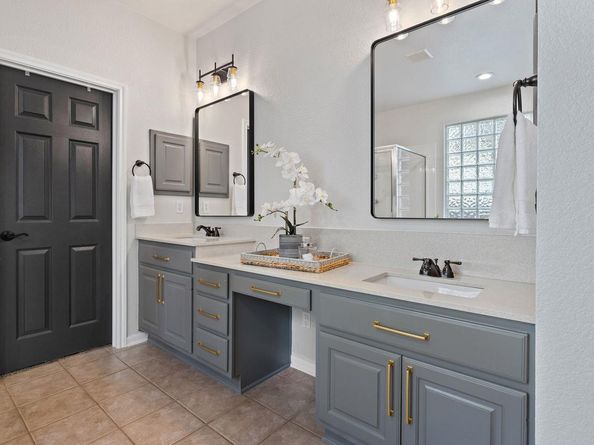 2649 Henley DR, Round Rock TX 78681