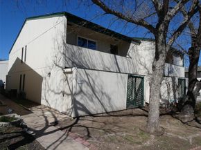 6718 Silvermine Dr 103, Austin TX 78736