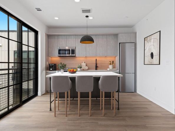 4315 S Congress Ave 424, Austin TX 78745