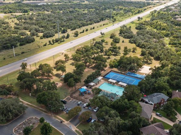 3817 Newland DR, Round Rock TX 78681