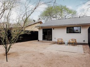 2220 E Stassney LN B, Austin TX 78744