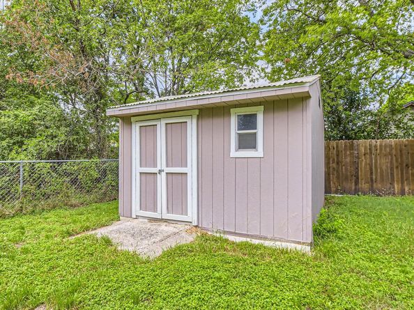 2112 Cindy LN, Austin TX 78727