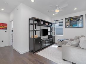 4020 Airport BLVD 7, Austin TX 78722