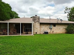 526 Dennis DR, Round Rock TX 78664