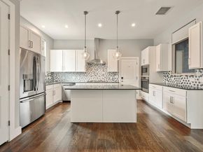 2305 E 16th ST A, Austin TX 78702
