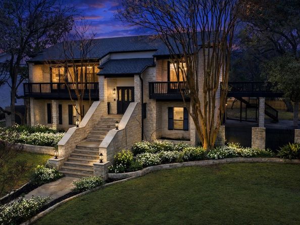 102 Laura LN, Austin TX 78746