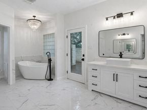 102 Laura LN, Austin TX 78746