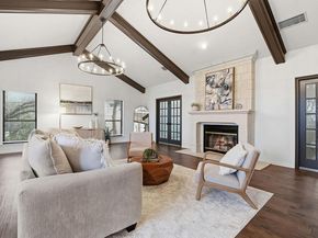 102 Laura LN, Austin TX 78746
