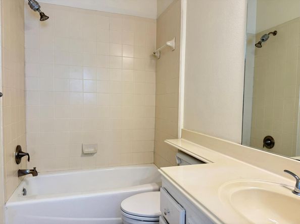 4307 Eck LN 109, Austin TX 78734