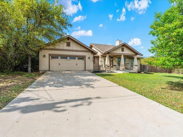 1058 Daviot DR, Spicewood TX 78669
