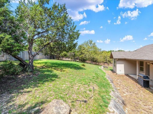 1058 Daviot DR, Spicewood TX 78669