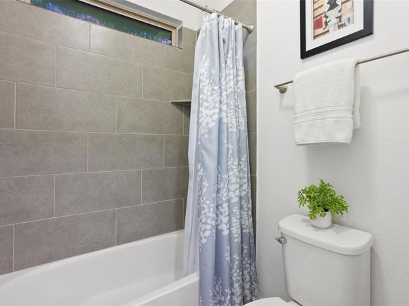 307 Lodestone LN, Austin TX 78738