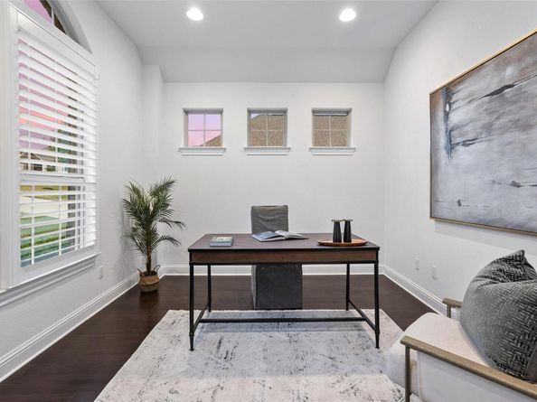 307 Lodestone LN, Austin TX 78738
