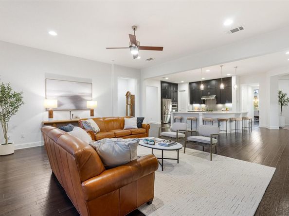 307 Lodestone LN, Austin TX 78738