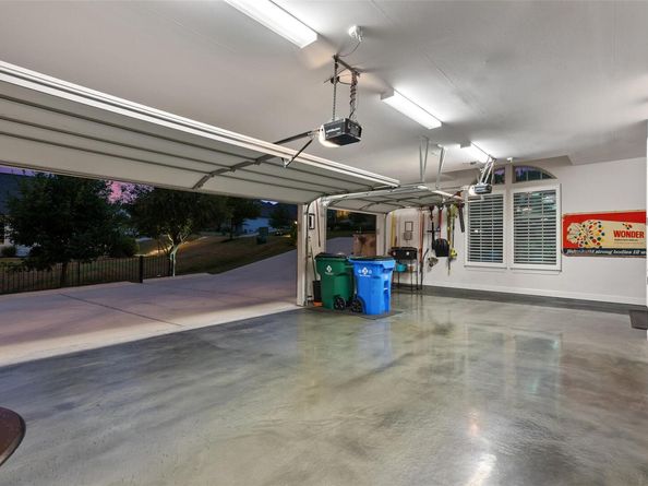 307 Lodestone LN, Austin TX 78738