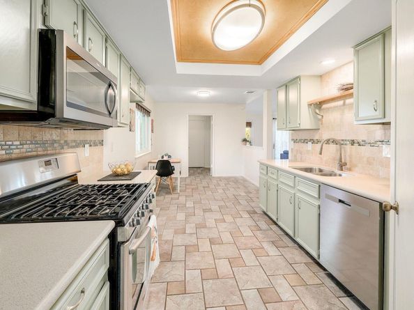 1400 Doonesbury DR, Austin TX 78758